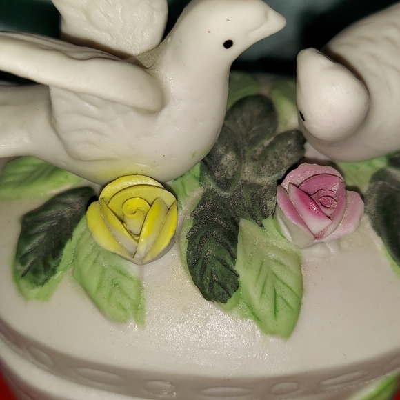 Vintage 2 Turtle Dove Trinket Box - Picture 2 of 14